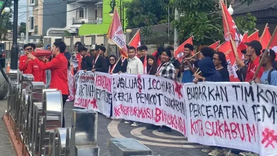 Protes Mahasiswa Sukabumi