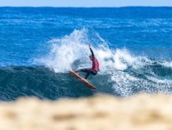 Potret Peselancar Dunia Adu Aksi di Cimaja Boardriders Open Pro Surf Competition 2025