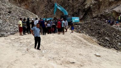 Longsor Tambang Batu Kapur