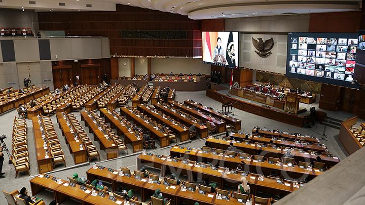 Momen Polantas Rapat