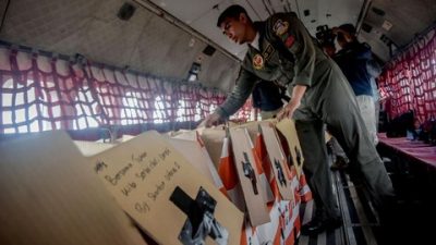 TNI Bantah Salurkan Bantuan