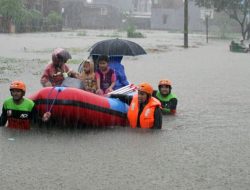 Update Banjir Makassar Pengungsi Bertambah Jadi 878 Jiwa