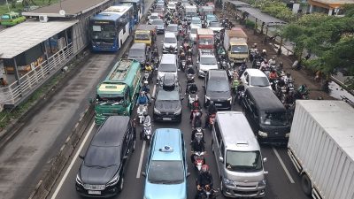 Jalan Daan Mogot Padat