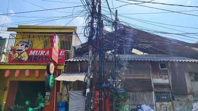 Kabel Semrawut di Kalideres