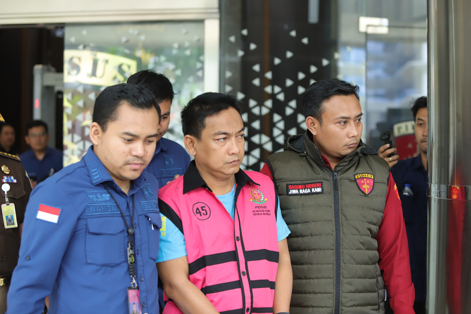 Dari Ombudsman ke Tersangka